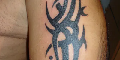 Tribal Arm Tattoo Cover Up: Wie man ein altes Tattoo effektiv verdeckt