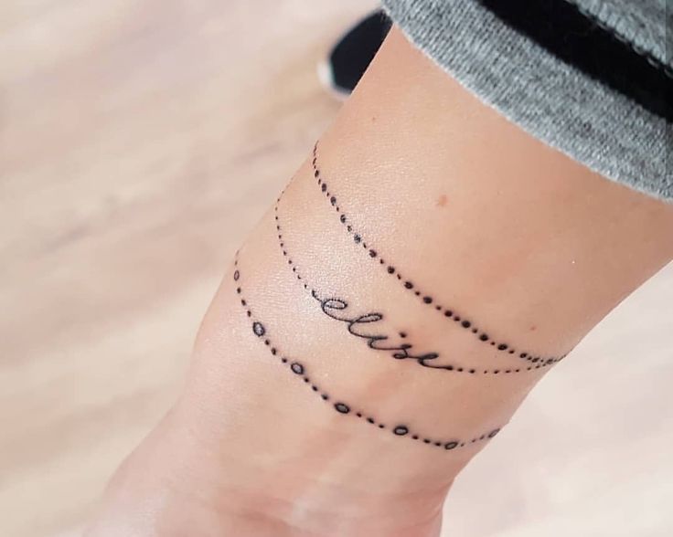 img/arm-tattoo-buchstaben.jpg