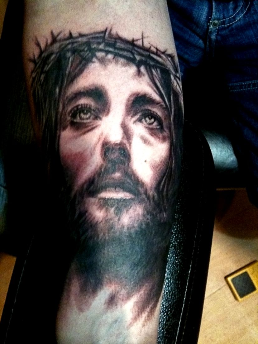 img/arm-tattoo-design-jesus.jpg