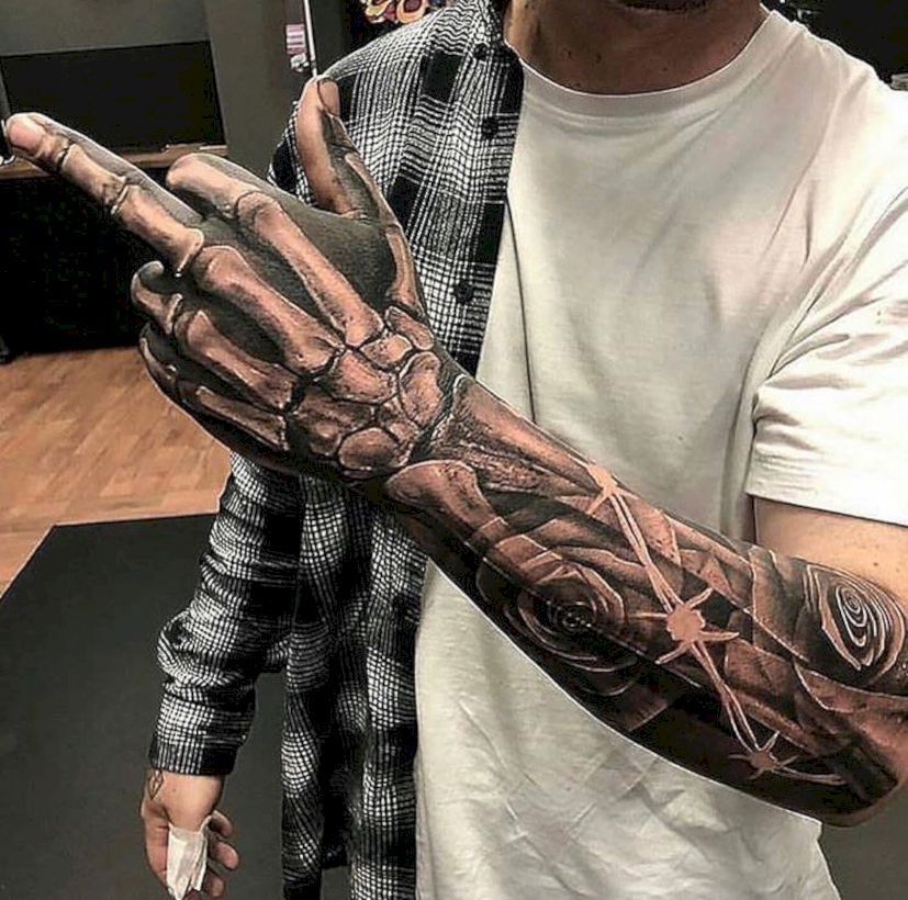 img/arm-tattoo-fuer-schlanke-maenner.jpg