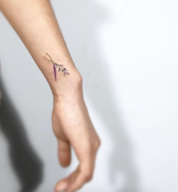 img/arm-tattoo-minimal-de.jpg