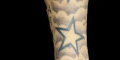 Die Bedeutung von Wolken-Armtätowierungen