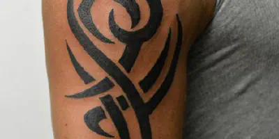 Brust- und Armtribal Tattoo: Eine umfassende Anleitung