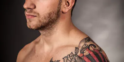 Brusttattoo vs Armtattoo