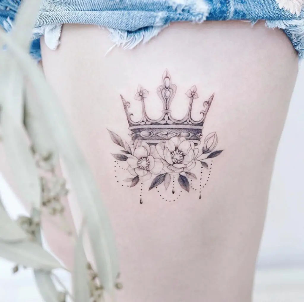img/crown-arm-tattoo-de.jpg
