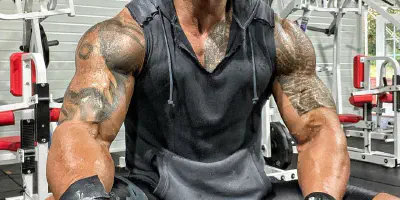 Dwayne Johnsons Arm-Tattoo - Bedeutung und Hintergrund