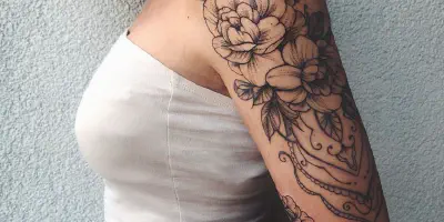 Eine große Arm-Tätowierung