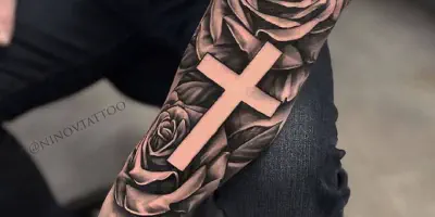 Innere Arm Tattoo Ideen für Männer