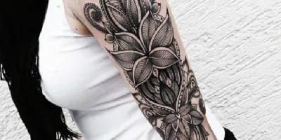 Der innere Oberarm-Tattoo für Frauen