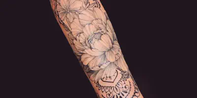 Inspirierende Ideen für Arm Tattoo Design