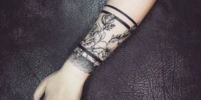 Ist ein Arm Tattoo schmerzhaft?