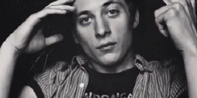 Jeremy Allen White Arm Tattoo - Eine Bedeutungsvolle Körperkunst