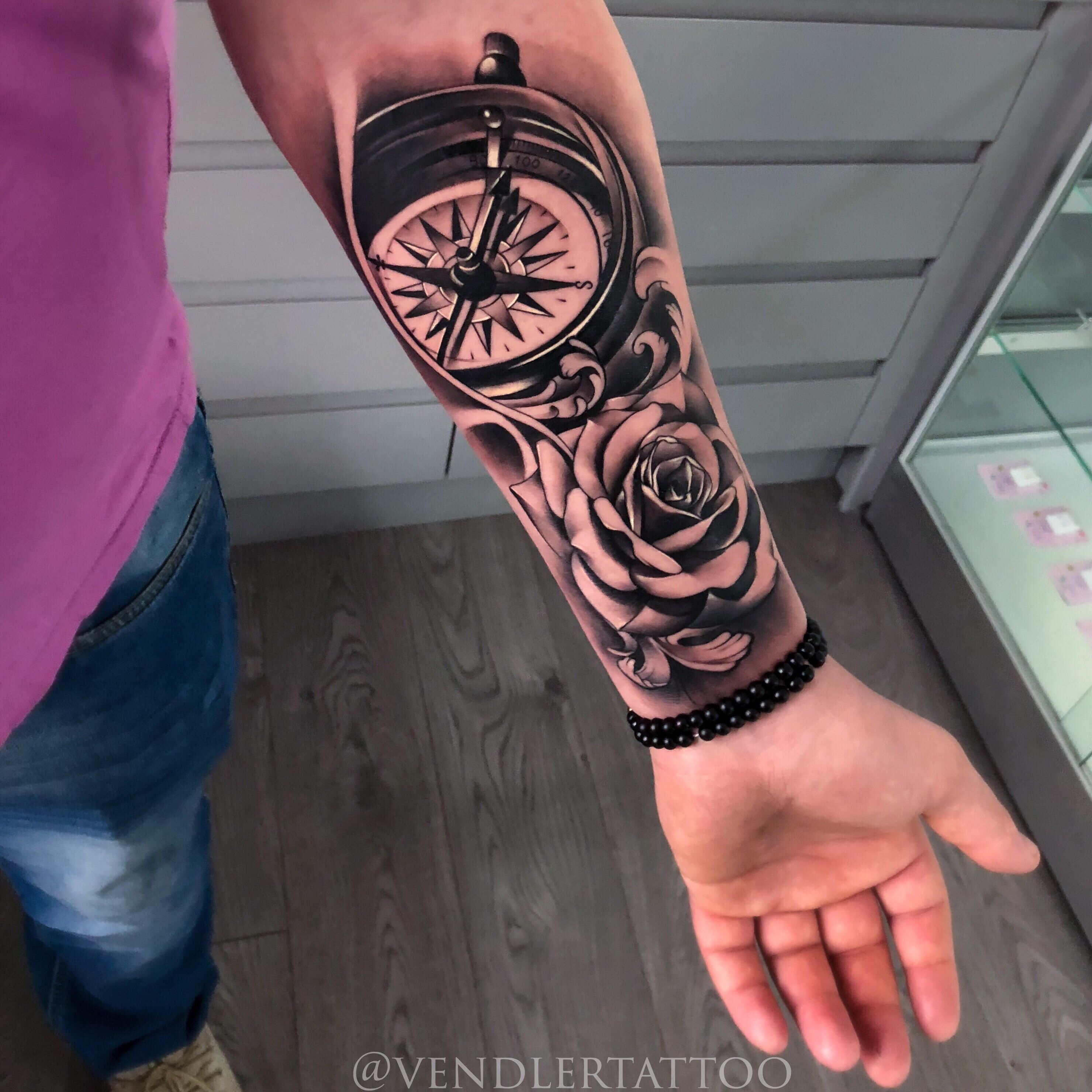 img/mens-arm-tattoo-designs.jpg