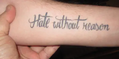 Männer-Arm-Tattoo-Sprüche