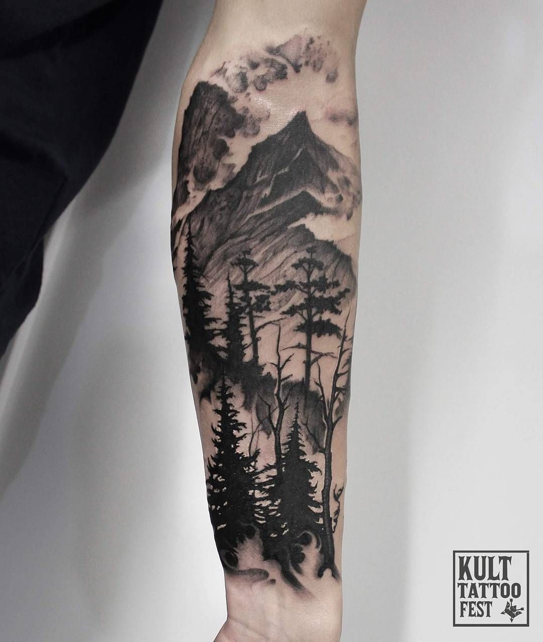 img/natur-arm-tattoo.jpg