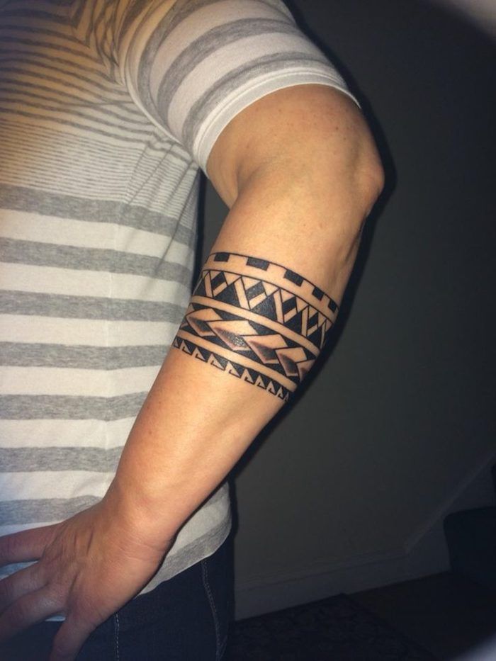 img/polynesische-arm-tattoo-designs.jpg