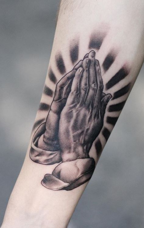 img/praying-hands-arm-tattoo.jpg