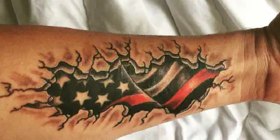 Tipps zur Pflege einer Tattoo-Wunde am Arm