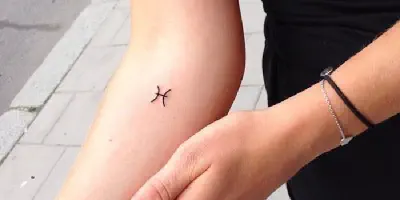 Verstecken Sie Ihr Arm-Tattoo: Tipps und Tricks