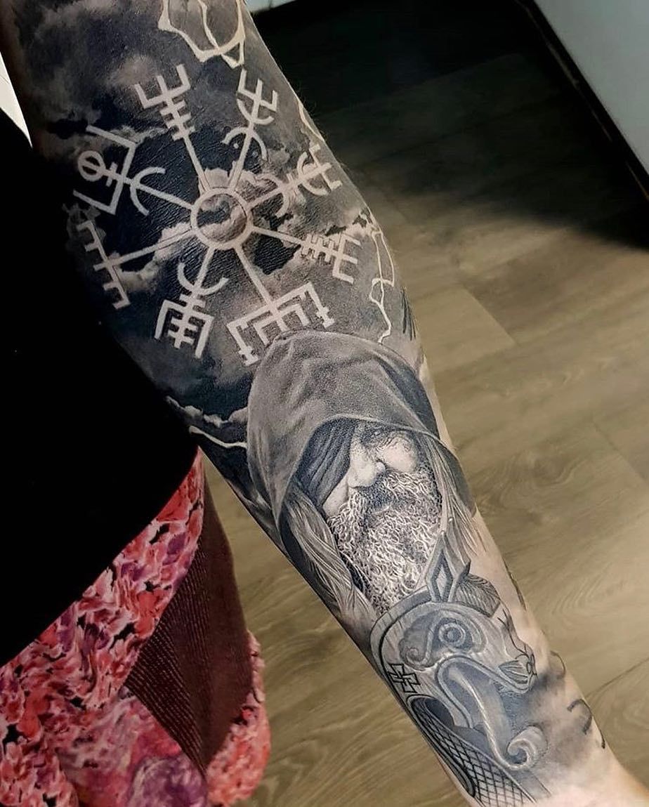 img/viking-arm-tattoo-ideen.jpg