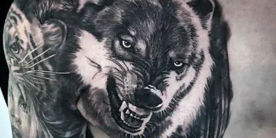 Wolf Inner Arm Tattoo: Bedeutung und Designideen