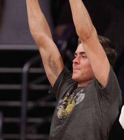 img/zac-efron-arm-tattoo-german.jpg